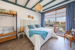 Nina's Beach House 1 